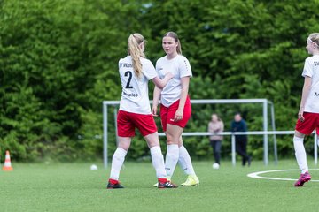 Bild 419 - wBJ SV Wahlstedt - SV Steinhorst/Labenz : Ergebnis: 0:1